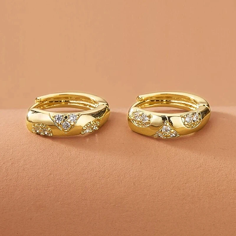 Huitan ต่างหูห่วงสีสีทองเก๋ไก๋ - Women'S Ear Accessories บทวิจารณ์และราคา