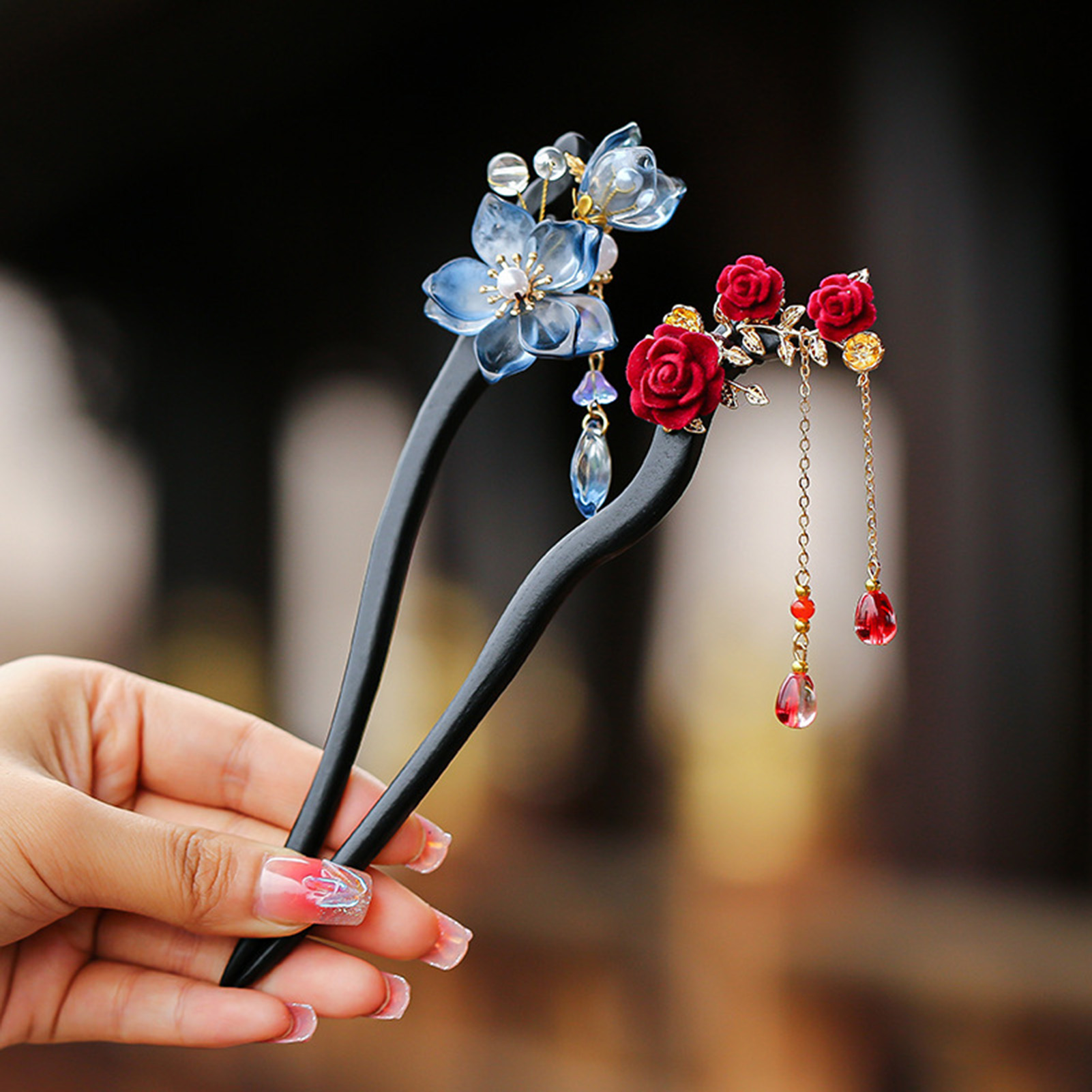 กิ๊บติดผมพู่ดอกไม้สไตล์จีน วิน - Women Accessories On Sale บทวิจารณ์และราคา