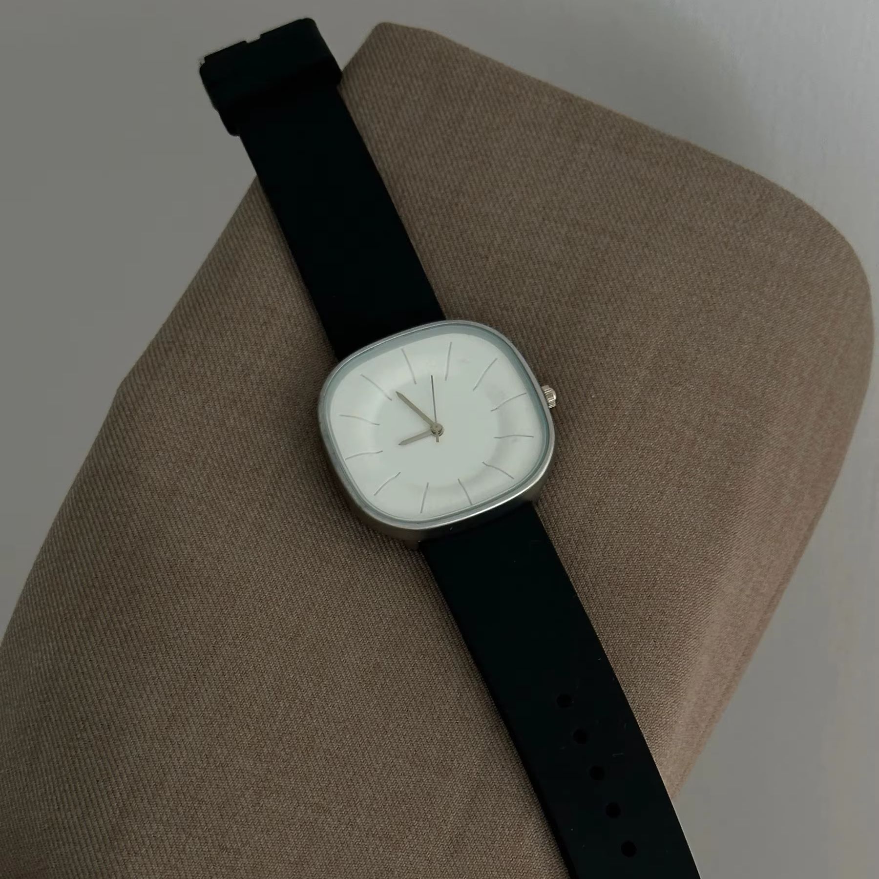 หน้าปัดสี่เหลี่ยมแบบมินิมอล นา - Women'S Accessories To Wear With Watch บทวิจารณ์และราคา